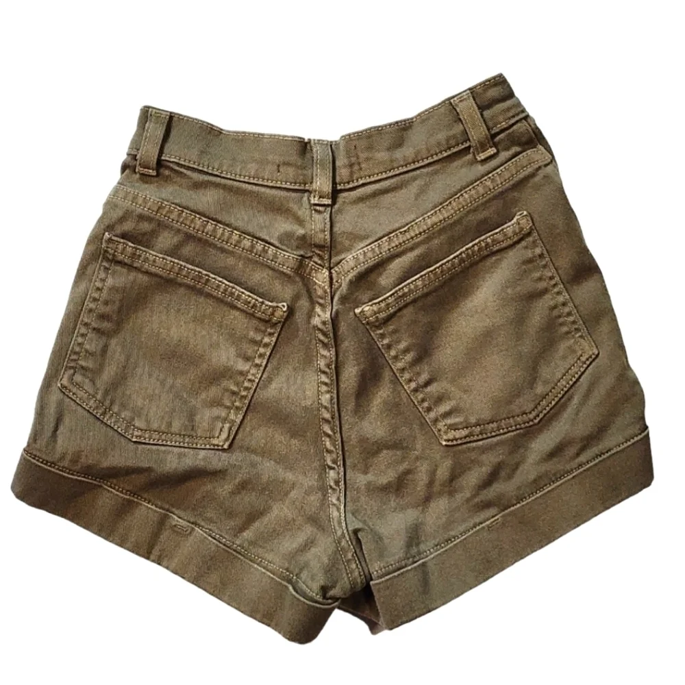 American Apparel Size 24/25 Green Hi-Waisted Cuffed Shorts - Picture 3 of 6